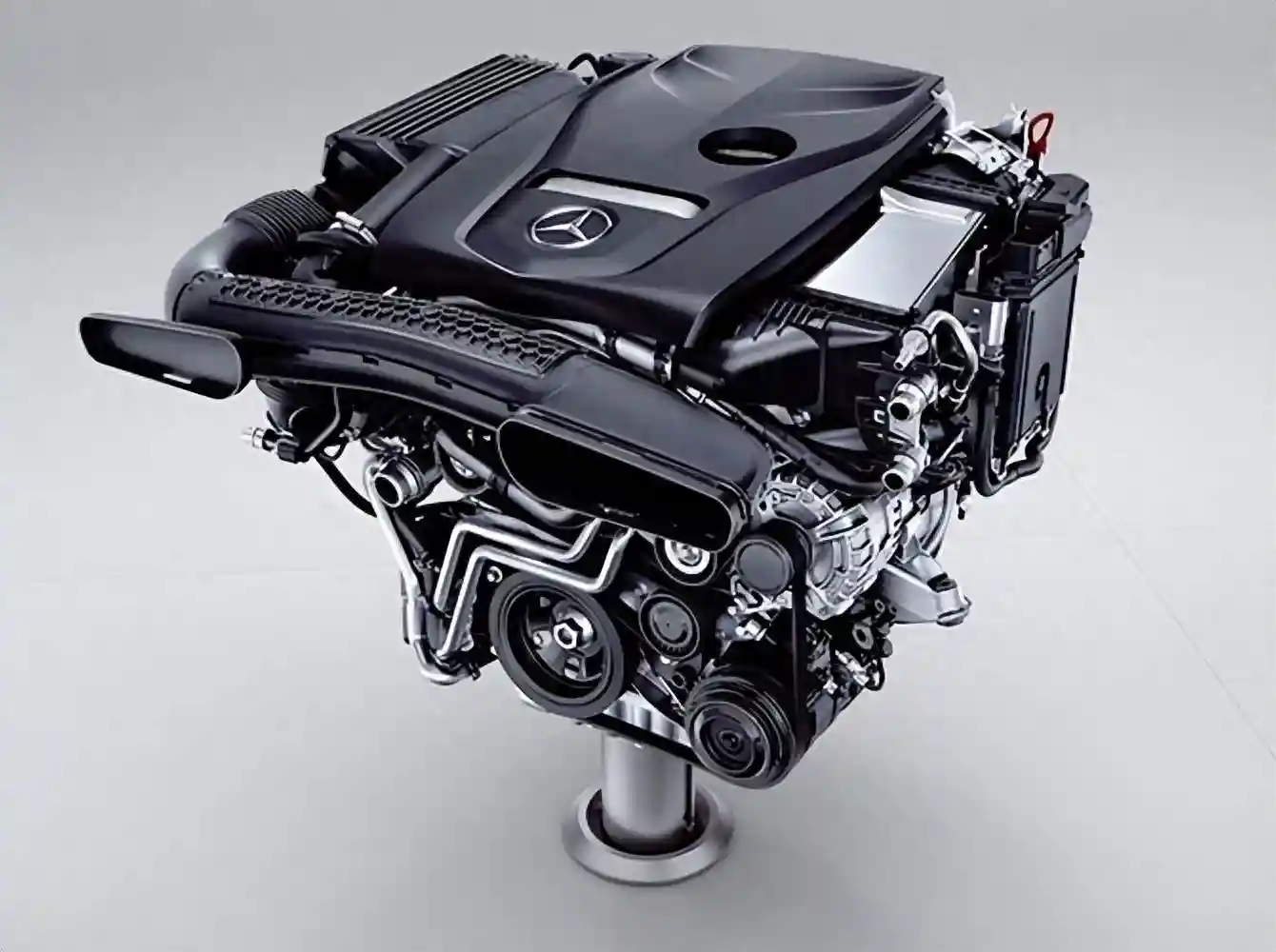 奔驰发动机常见故障及解析方案