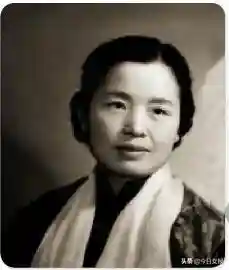 丁雪松:她英语基础一般,却成新中国首位女大使,跨国恋让人泪目